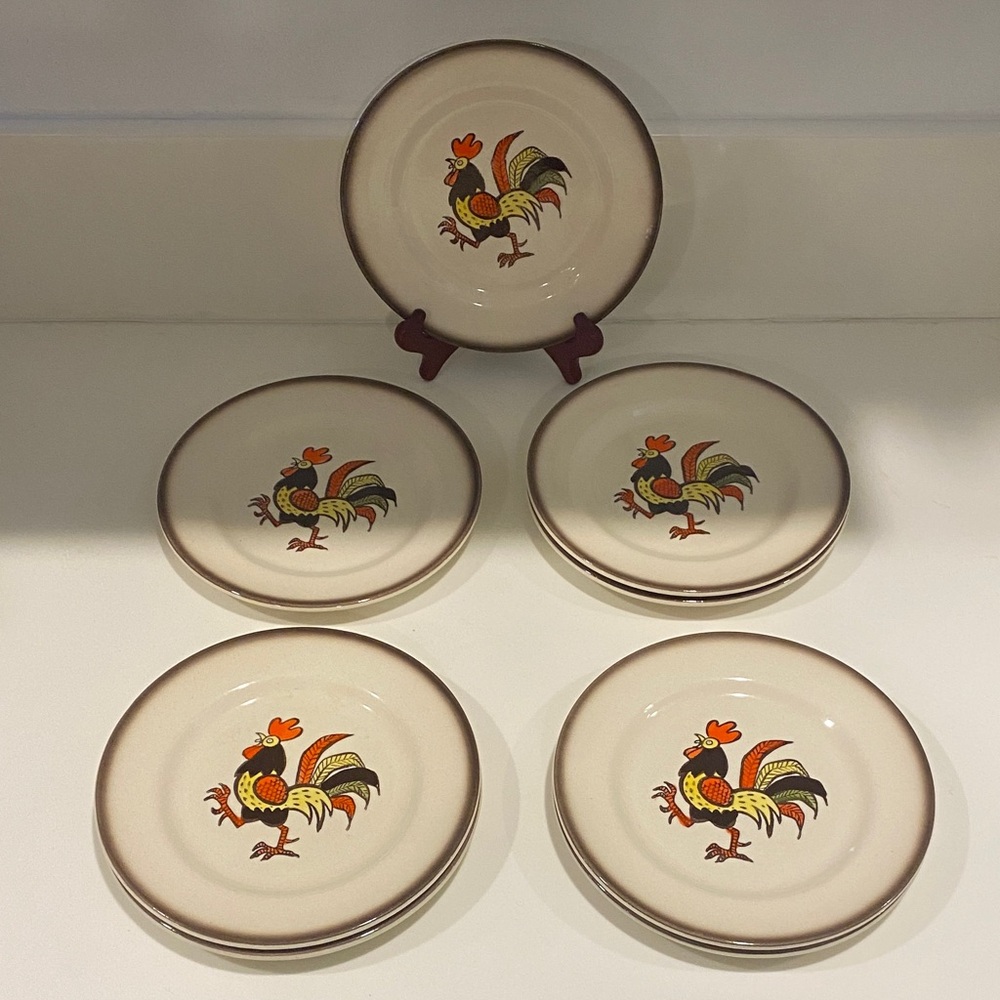 VINTAGE Metlox Poppytrail Red Rooster Set of 8 Side Bread Plates 7.5" in, MCM